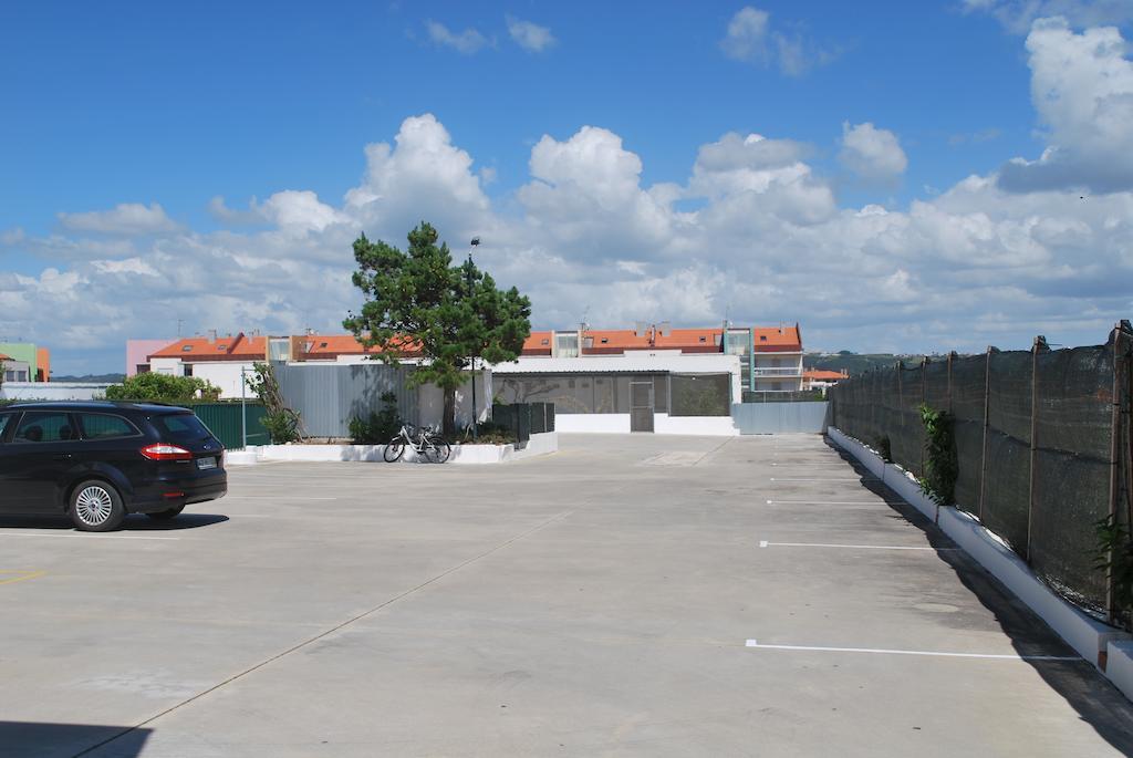 Granada Holidays Guest House Sao Martinho do Porto Exterior photo