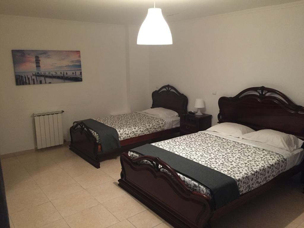 Granada Holidays Guest House Sao Martinho do Porto Exterior photo